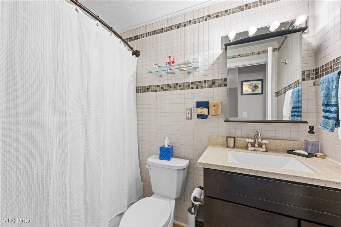 Lake Edge Condominiums - Residential