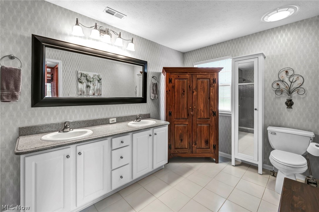 Bel Mawr Condo - Residential