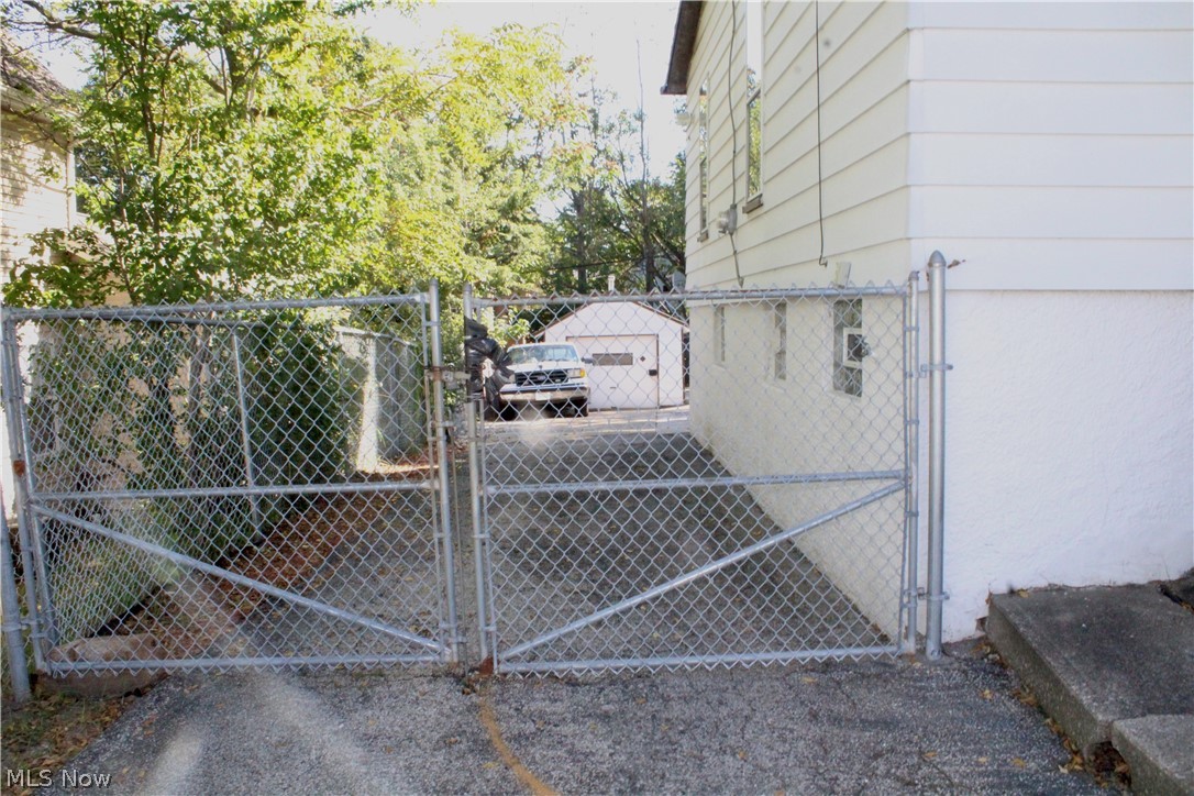 Pelton & Jewitt - Residential