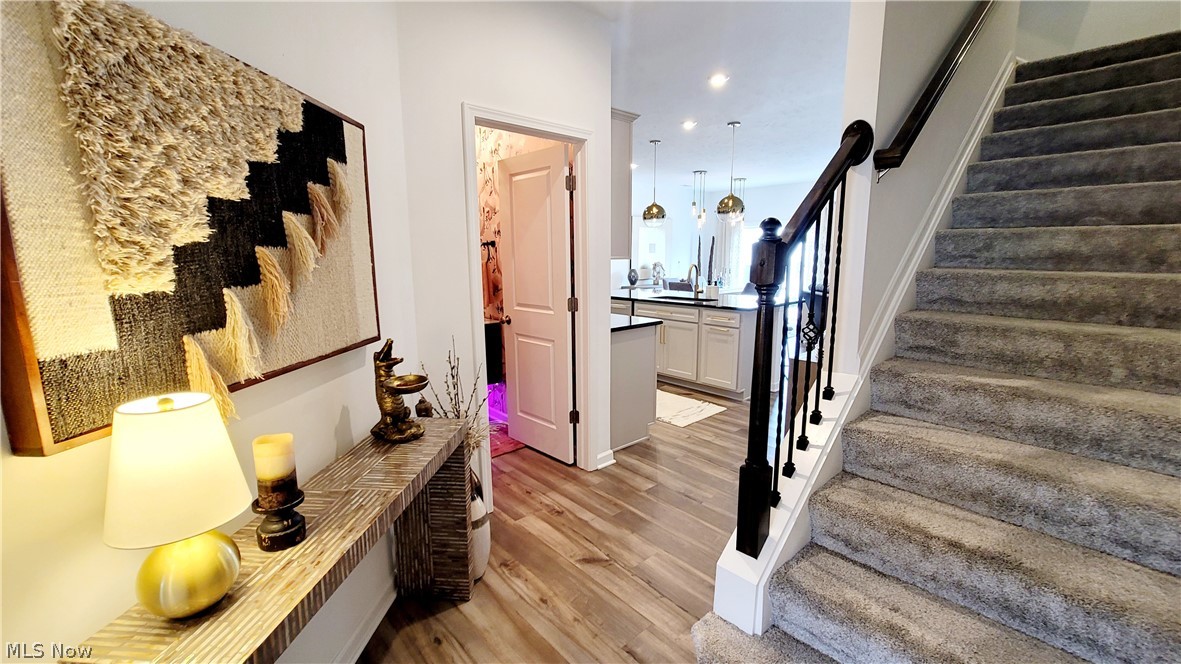 Renaissance Pk/Geauga Lake West- - Residential