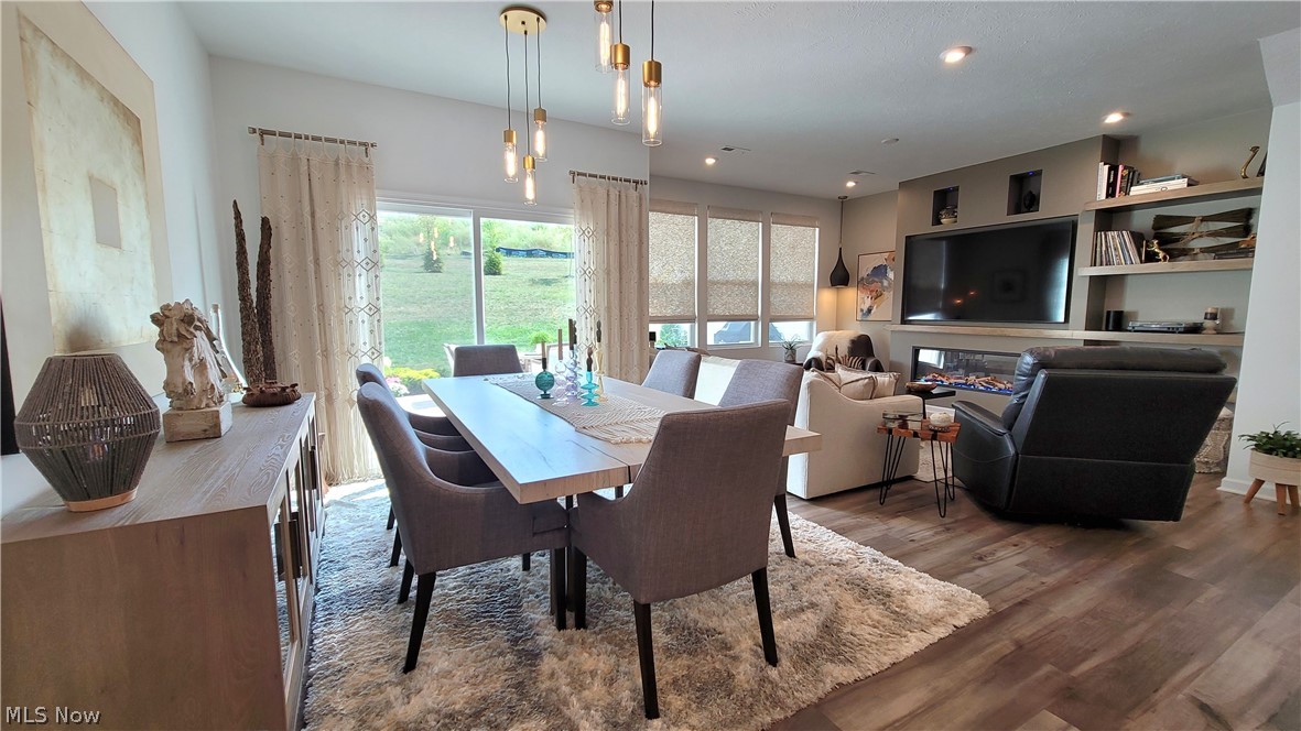 Renaissance Pk/Geauga Lake West- - Residential