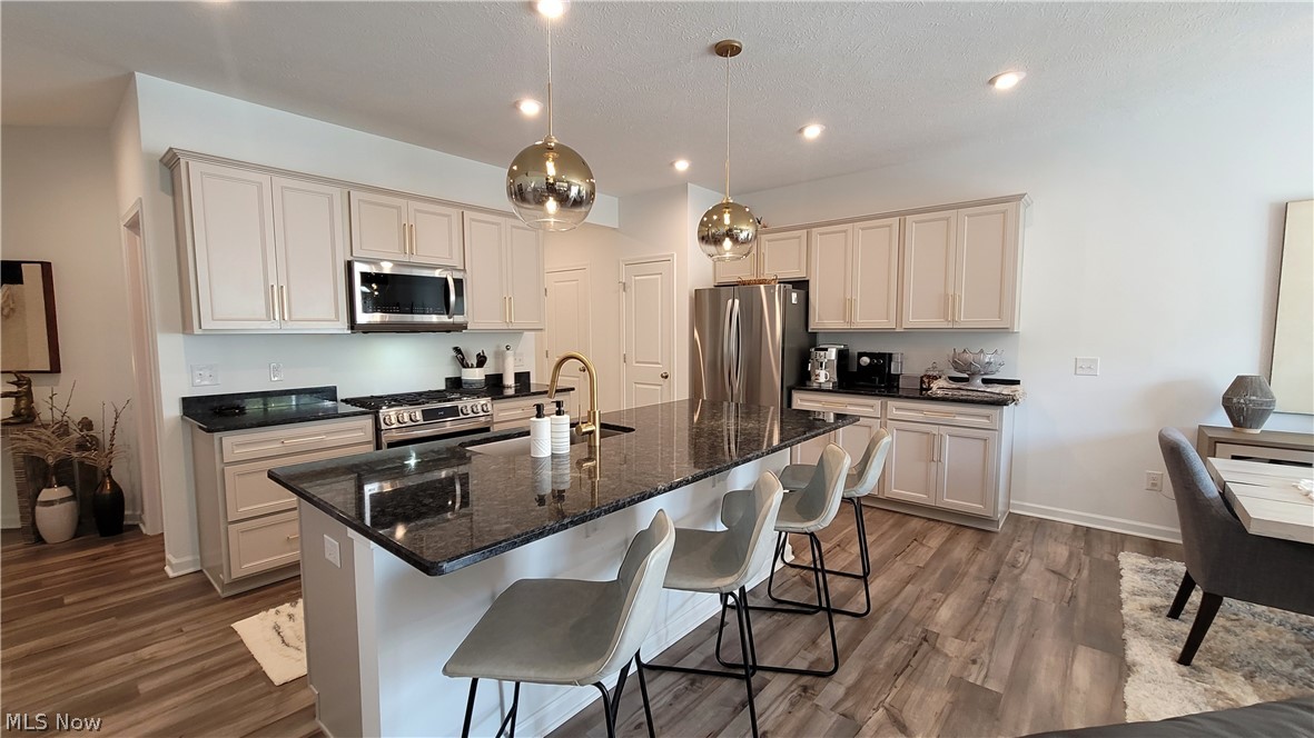 Renaissance Pk/Geauga Lake West- - Residential