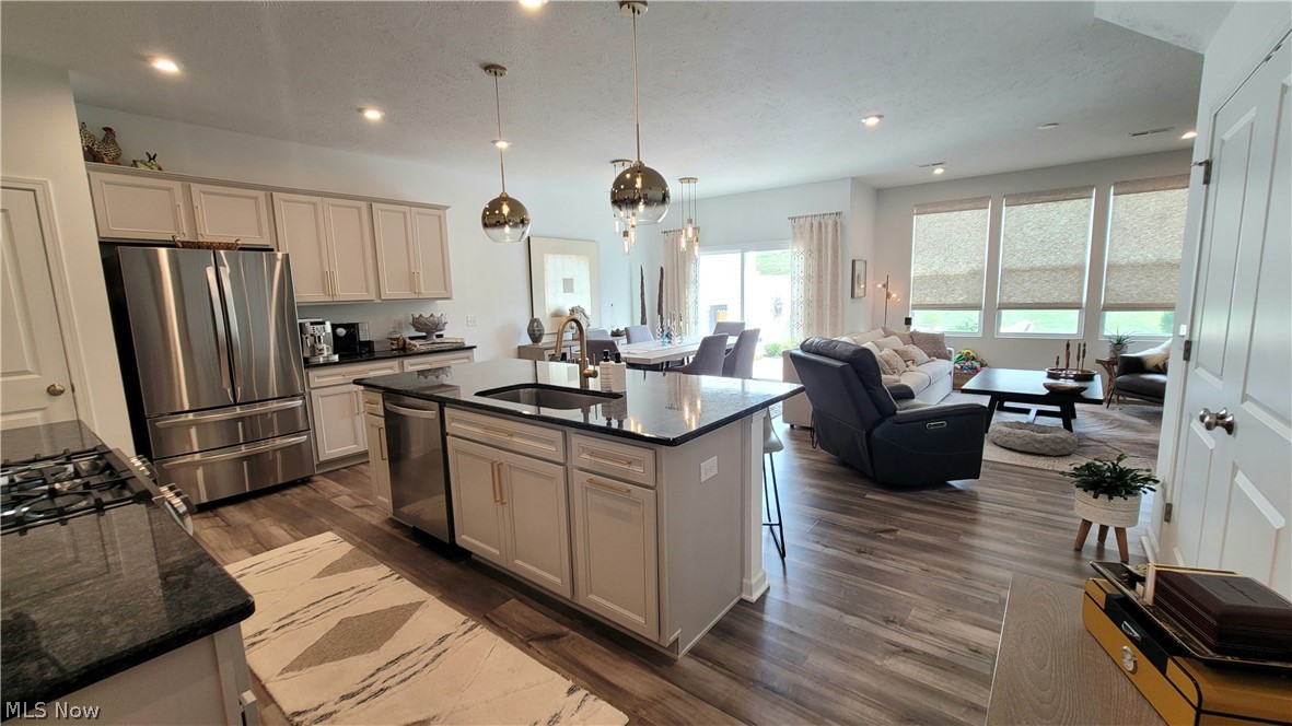 Renaissance Pk/Geauga Lake West- - Residential