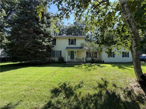 Homes For Sale - 195 Fredericksburg Drive<br/> Avon Lake, OH 44012