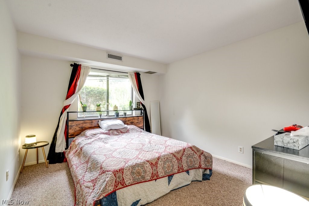 Royal Arms West - Residential