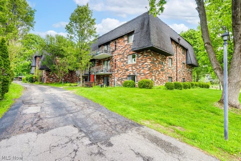 Condo For Sale - 729 W Main Street #B<br/> Kent, OH 44240
