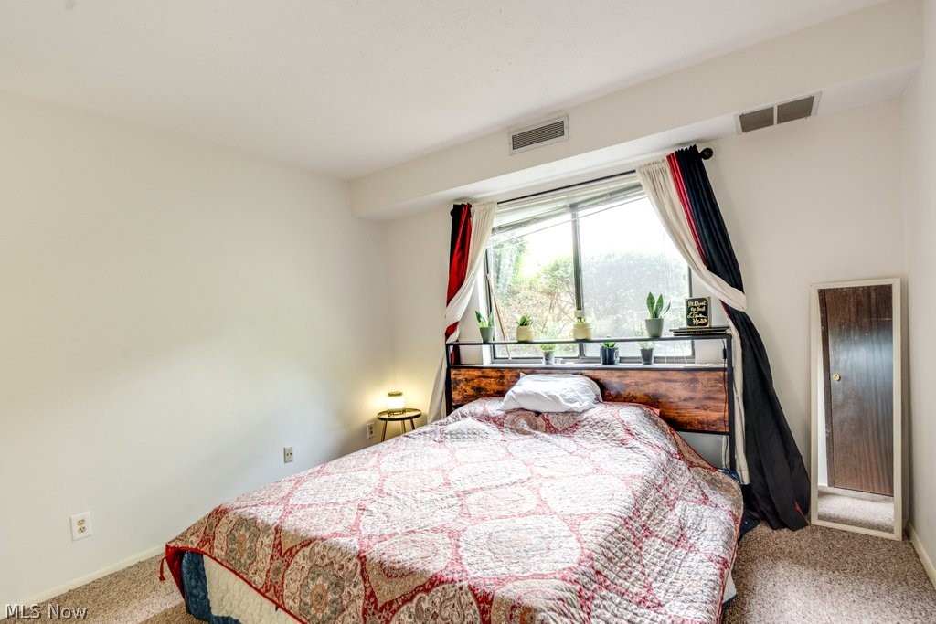 Royal Arms West - Residential