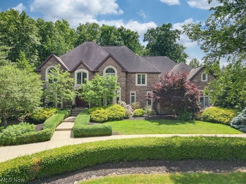 Single Family Residence in Independence OH 6630 Bexley Court.jpg