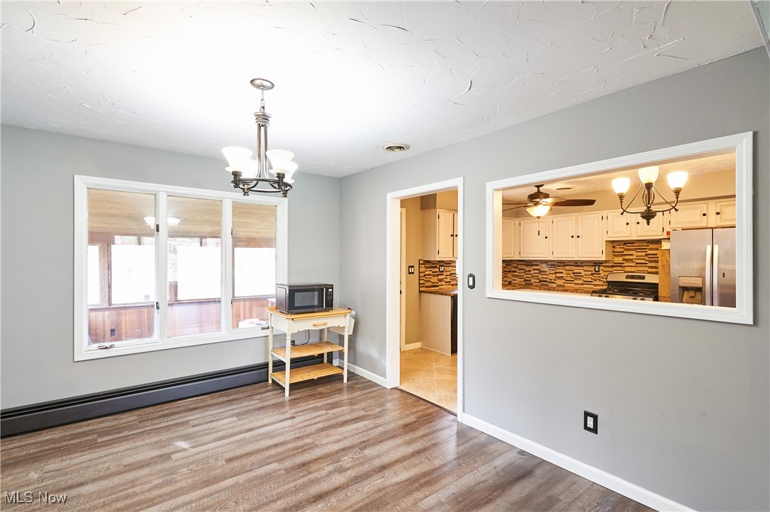 Chesterland, Ohio 44026, United States, 3 Bedrooms Bedrooms, ,3 BathroomsBathrooms,Residential,Active,230606