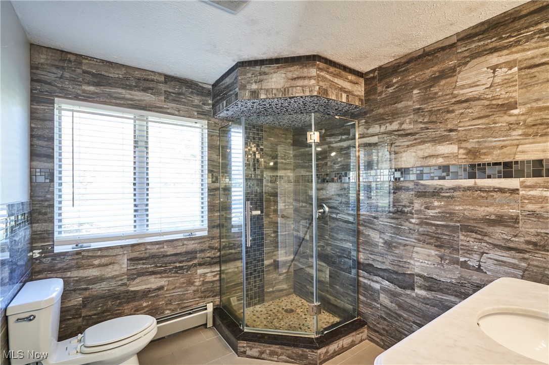 Chesterland, Ohio 44026, United States, 3 Bedrooms Bedrooms, ,3 BathroomsBathrooms,Residential,Active,230606