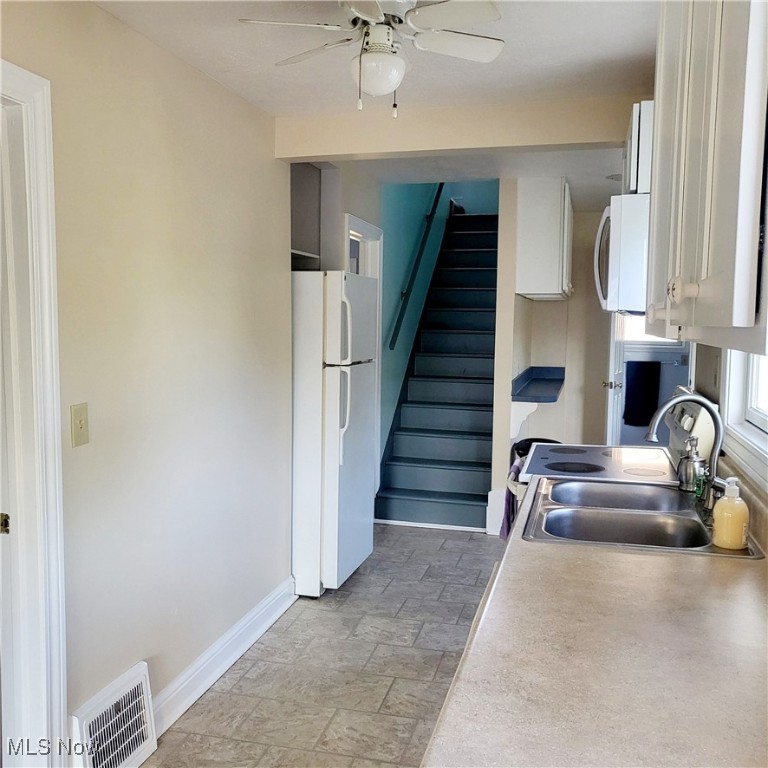 785 Grantwood Avenue, Sheffield Lake, Ohio image 16