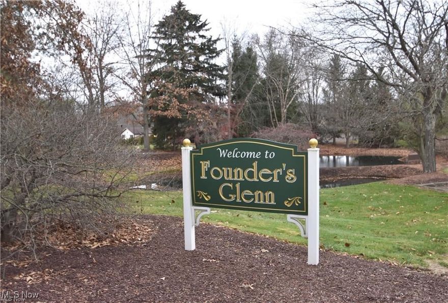 Founders Glenn...Poland's premier gated community.  Deed protected building site assures the finest in design, materials and construction.  Tree lined entry with gatehouse, concrete streets with period street lighting.  Quick and convenient access to Rt. 680 and PA turnpike.