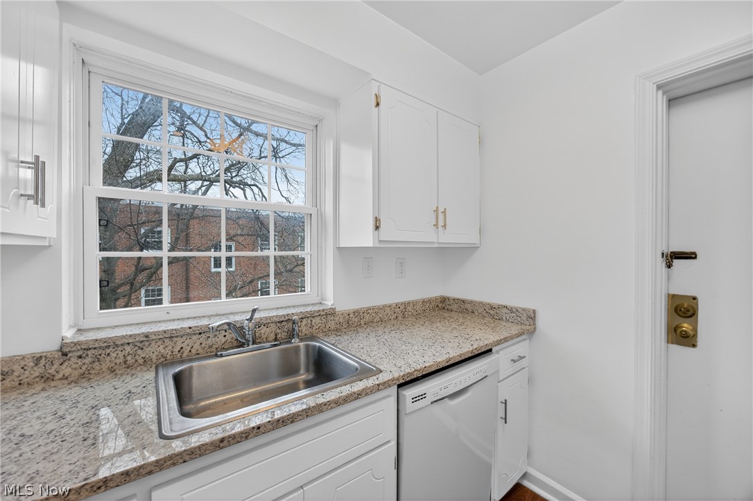 Royal Court Condos - Residential