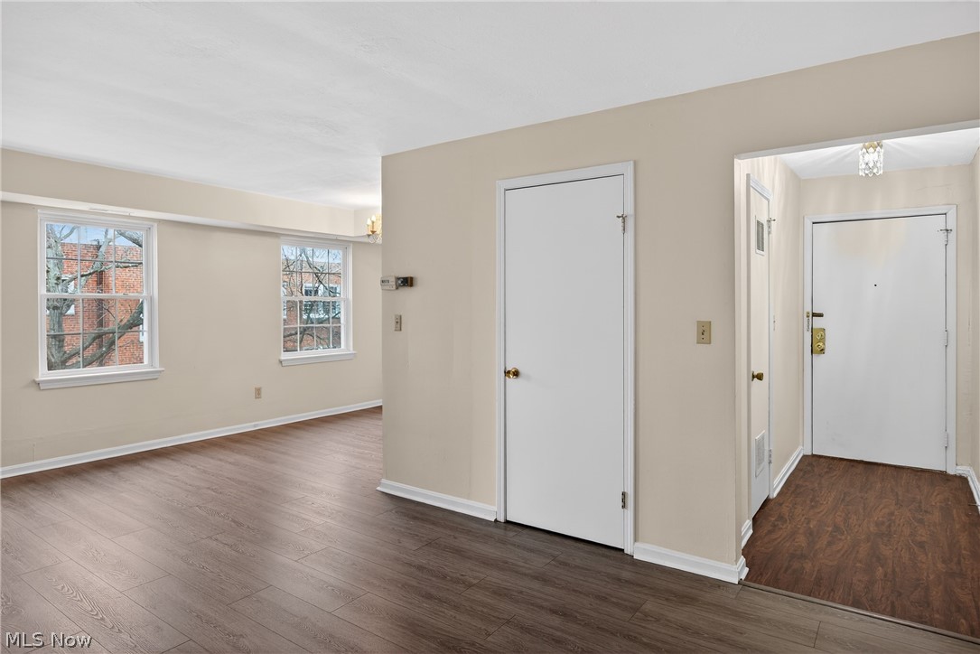 19436 Van Aken Boulevard 307