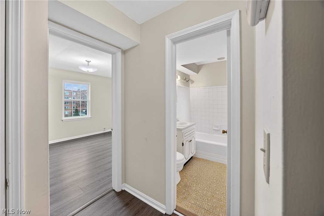 Royal Court Condos - Residential