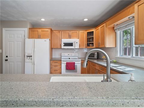 Tiny photo for 609 Wyleswood Drive, Berea, OH 44017 (MLS # 5209925)