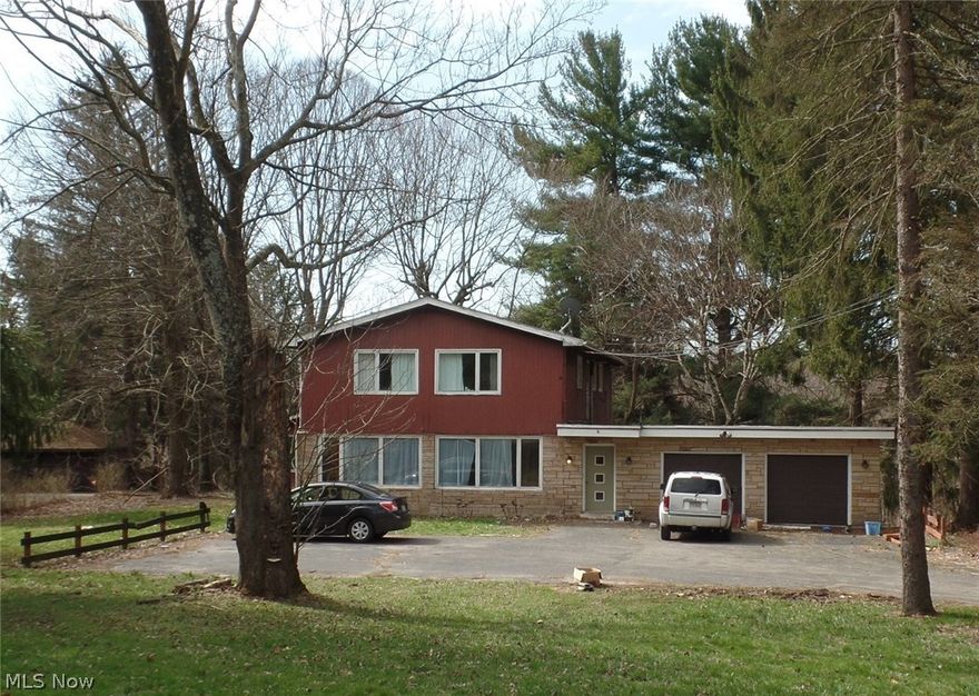 Great location 3 bedroom 2.5 bath home located in Hillcrest.  Nice lot 2 car garage.  large rooms thru out .  Needs some updating. being sold in as is condition. call for your appointment today.