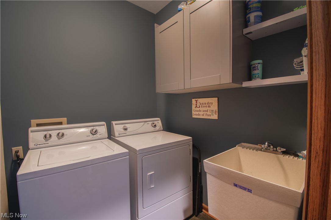 Villas At London Square Condo - Residential