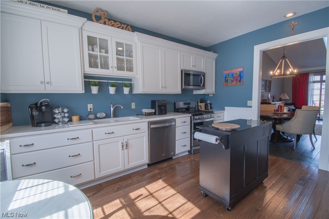 Villas At London Square Condo - Residential