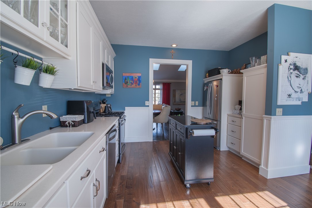 Villas At London Square Condo - Residential