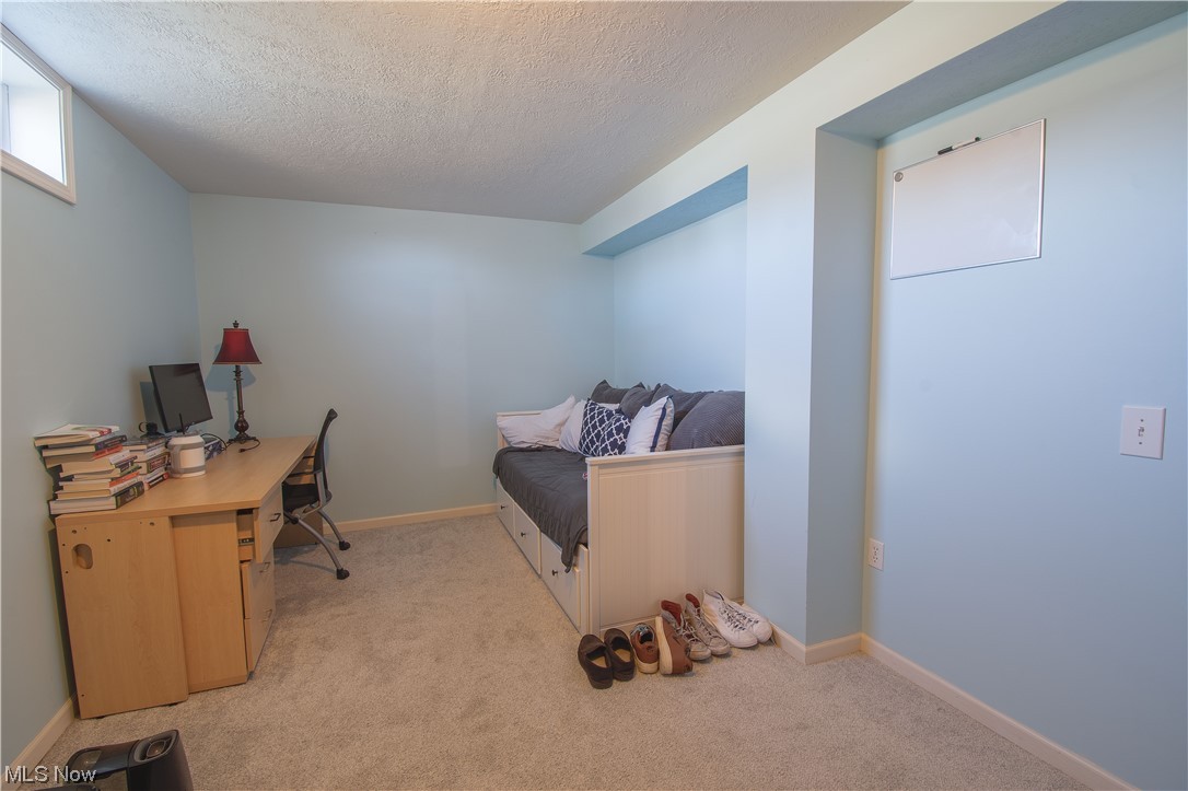Villas At London Square Condo - Residential