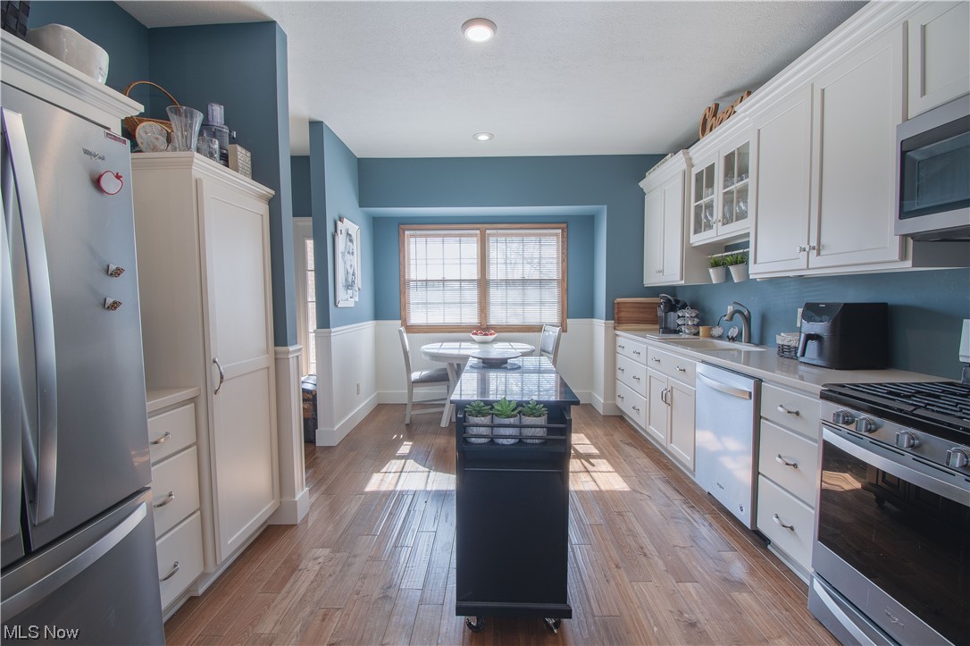 Villas At London Square Condo - Residential