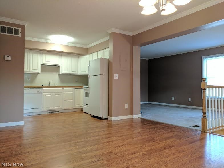 Williamsburg Court Condo - Residential Lease