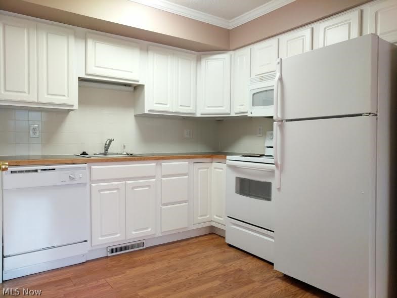 Williamsburg Court Condo - Residential Lease