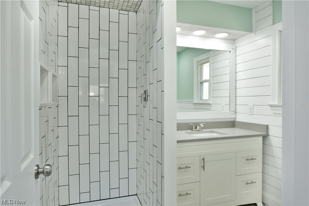 Center Acres - Residential