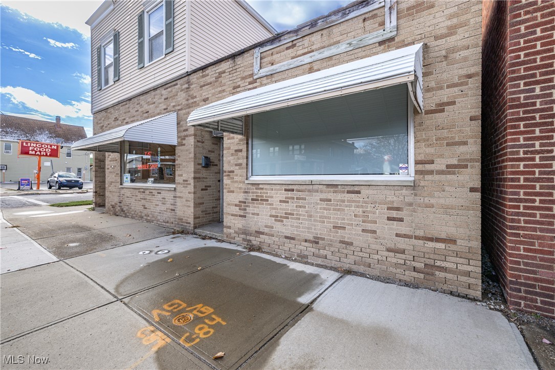 State View - Commercial Sale