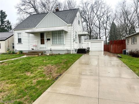 Homes For Sale - 229 Ingall Avenue<br/> Stark County, Massillon, OH 44646