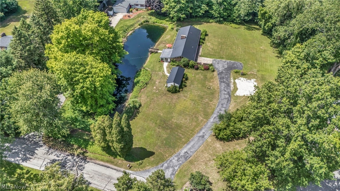 9905 Knollwood Ridge Road