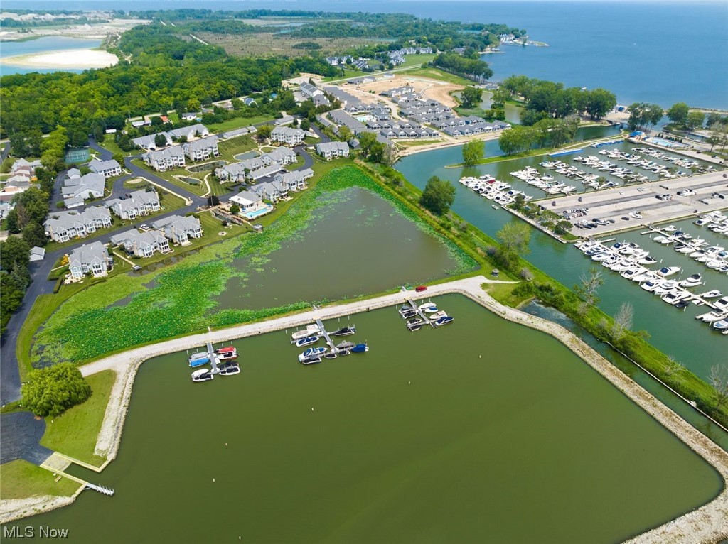 Pointe Falls - Residential