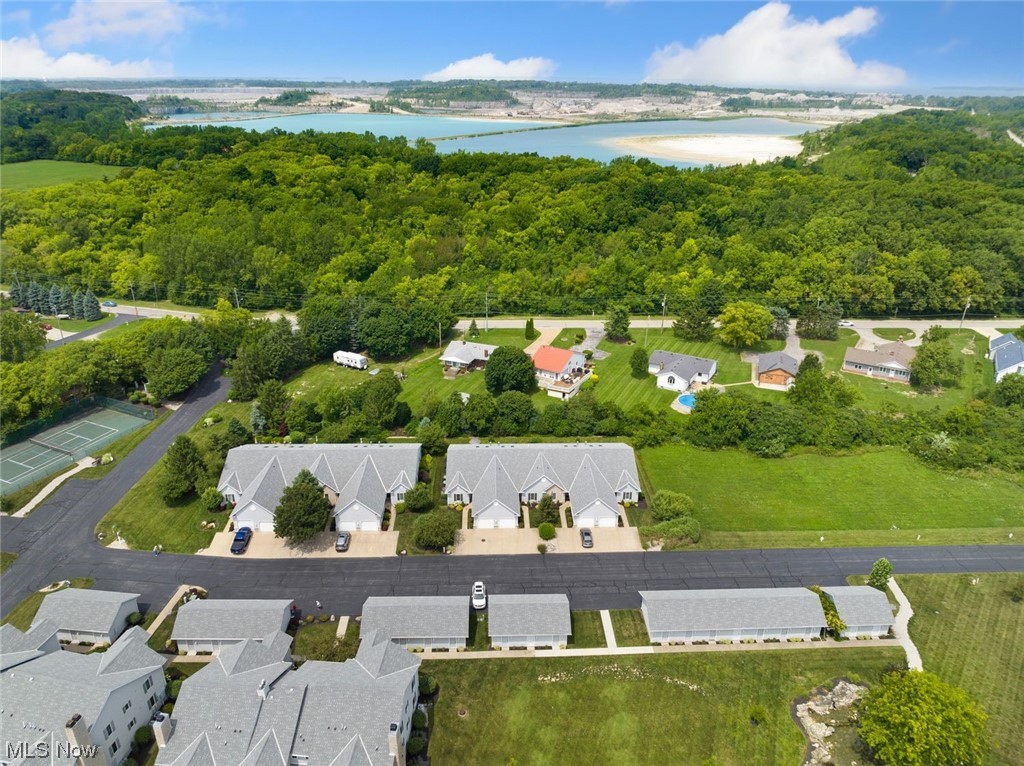 Pointe Falls - Residential