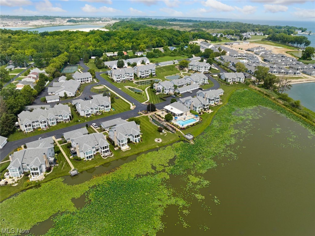 Pointe Falls - Residential