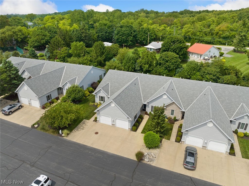 Pointe Falls - Residential