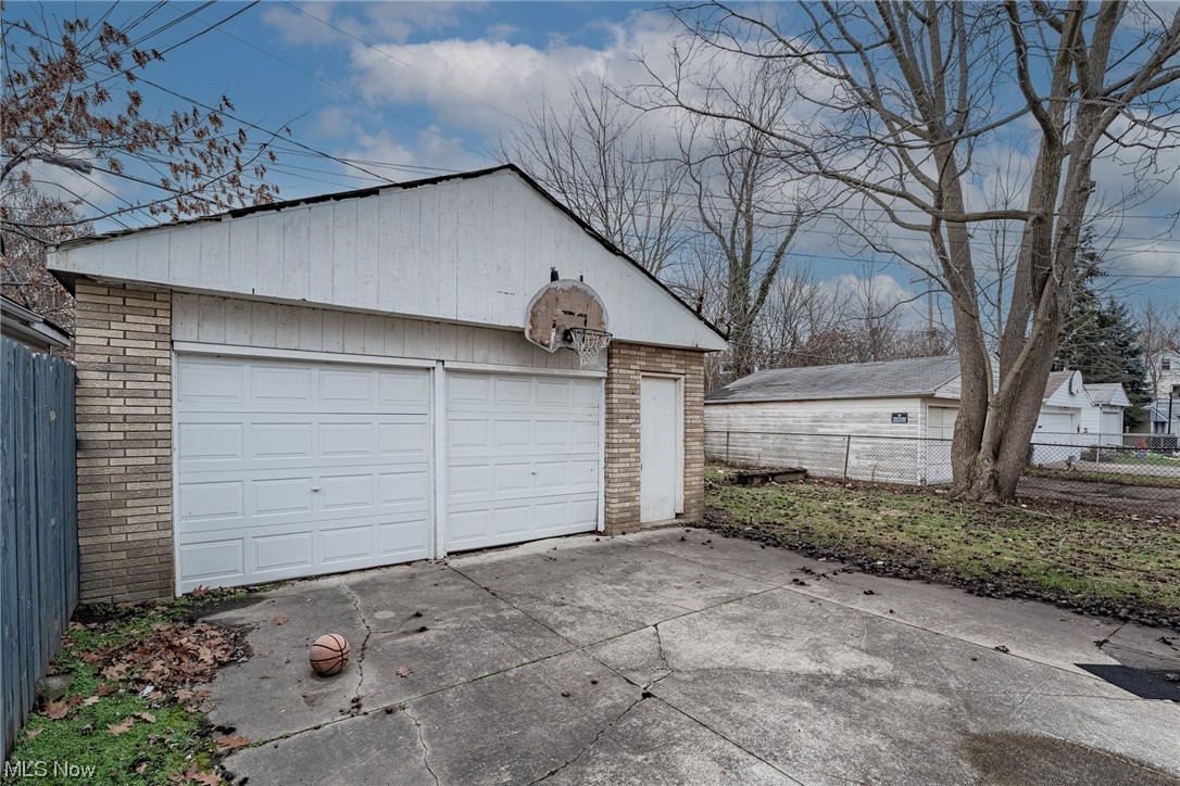 West Smith & Jordans Western - Residential Income