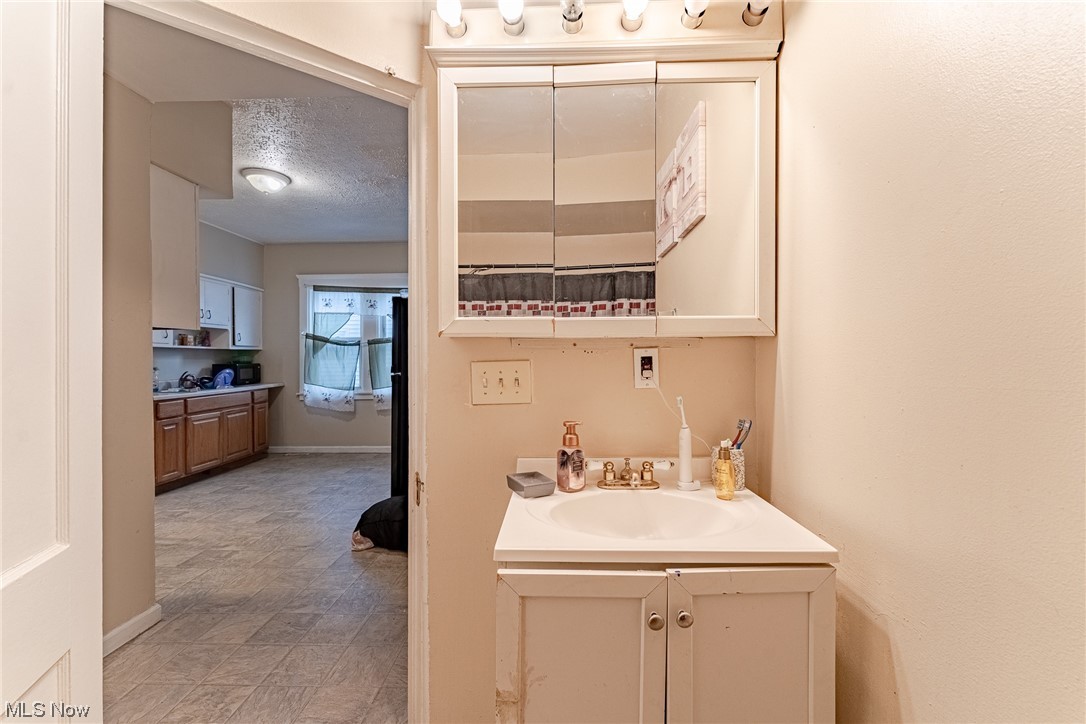 West Smith & Jordans Western - Residential Income