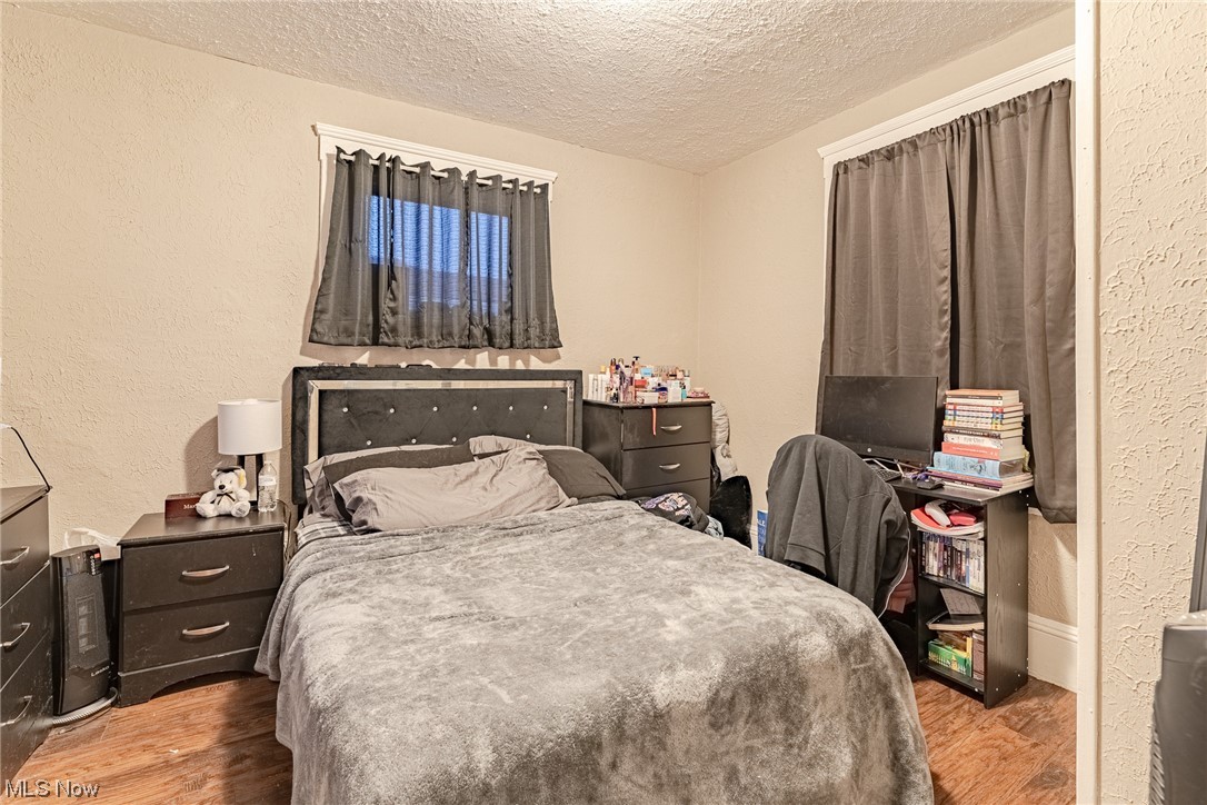 West Smith & Jordans Western - Residential Income