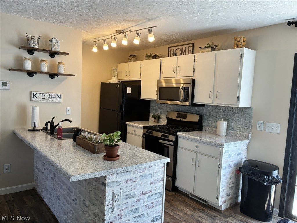 3184 Deer Trail B