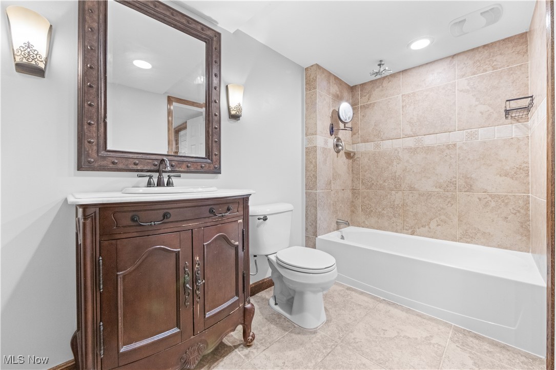 461 Silvercreek Road, Wadsworth, Ohio image 38