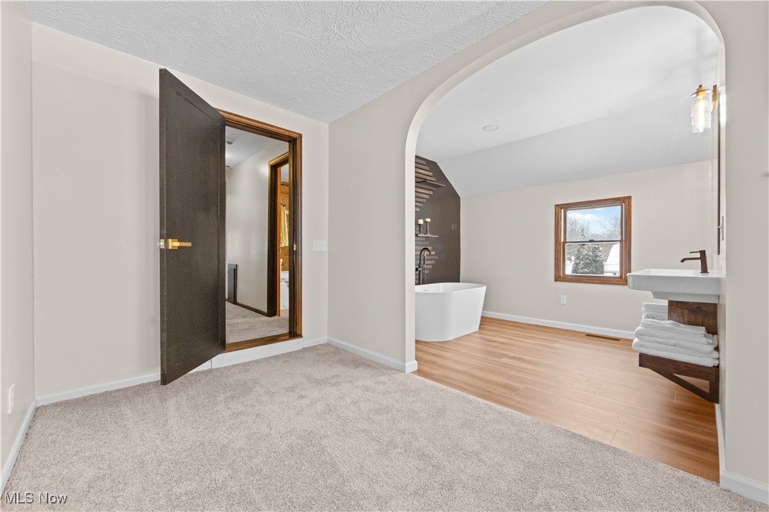 461 Silvercreek Road, Wadsworth, Ohio image 27