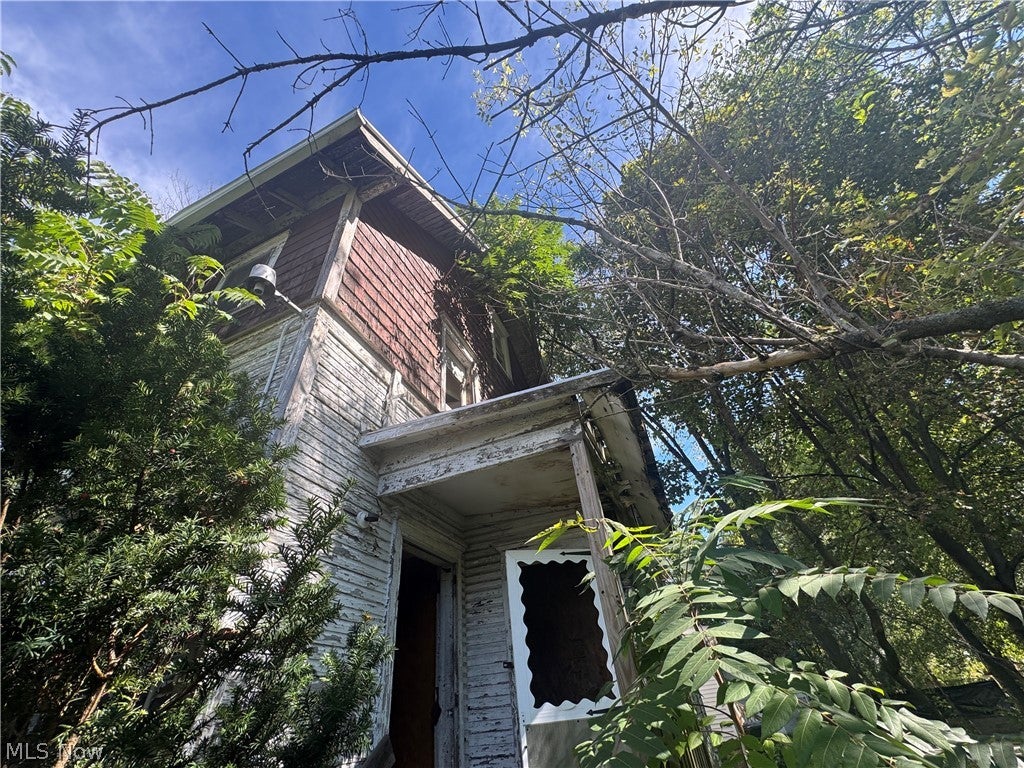 838 Fess Avenue