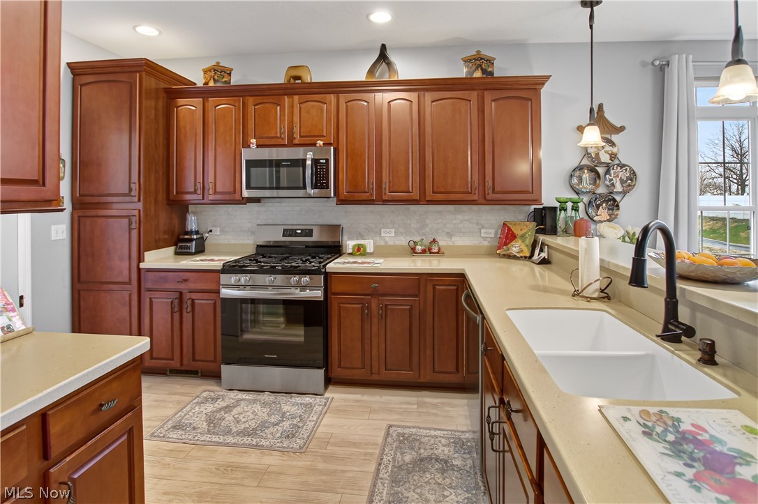 Shepherds Glen Condo Ph 01 - Residential