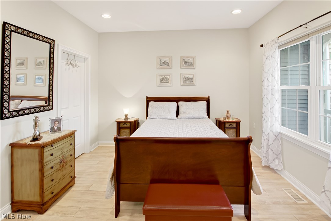 Shepherds Glen Condo Ph 01 - Residential