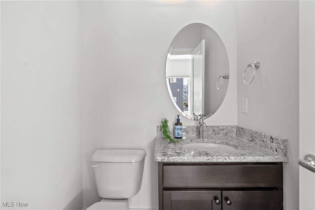 Breakwater Bluffs Lt Twnhms S - Residential