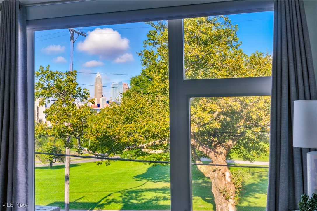 Breakwater Bluffs Lt Twnhms S - Residential