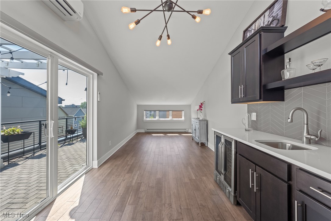 Breakwater Bluffs Lt Twnhms S - Residential