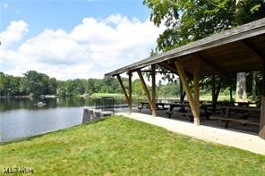 Chagrin Falls, Ohio 44023, United States, 2 Bedrooms Bedrooms, ,2 BathroomsBathrooms,Residential,Contingent,145600