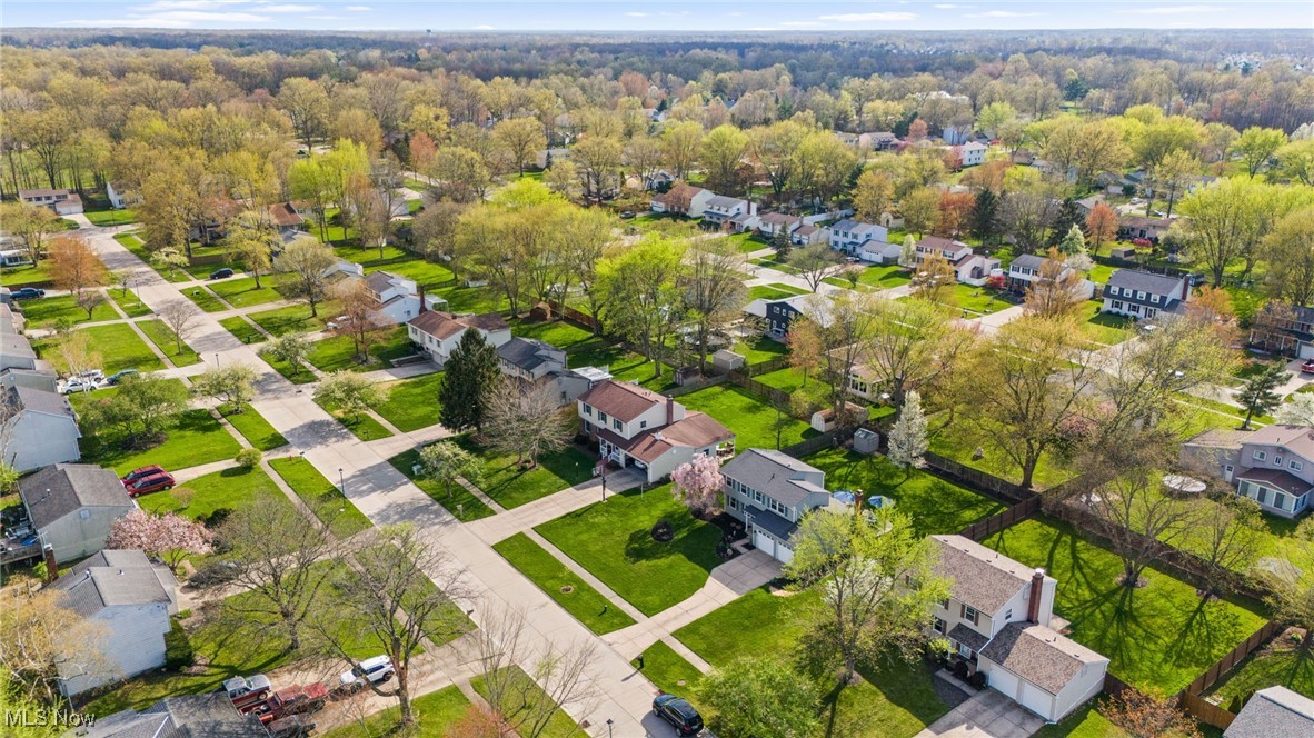8376 Bernice Drive, Strongsville, Ohio image 21